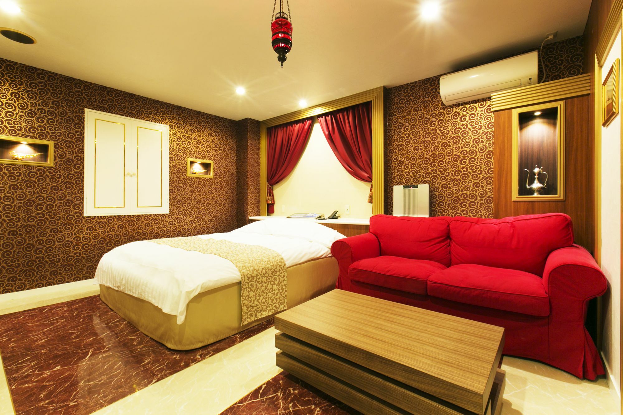 Hotel Atlantis Higashi Osaka (Adults Only) מראה חיצוני תמונה